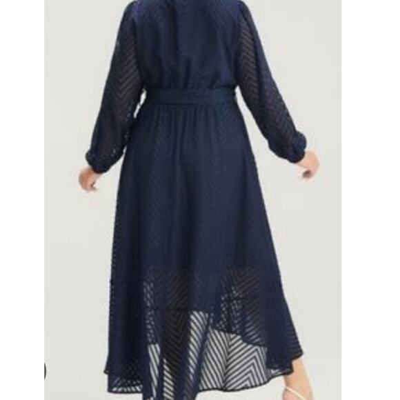 BloomChic Navy Geometric Wrap with Tie Midi Long Sleeve Dress NWT Size 26 4X - Picture 2 of 8